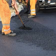 Best Gravel Driveway Installation  in Lake Nacimiento, CA